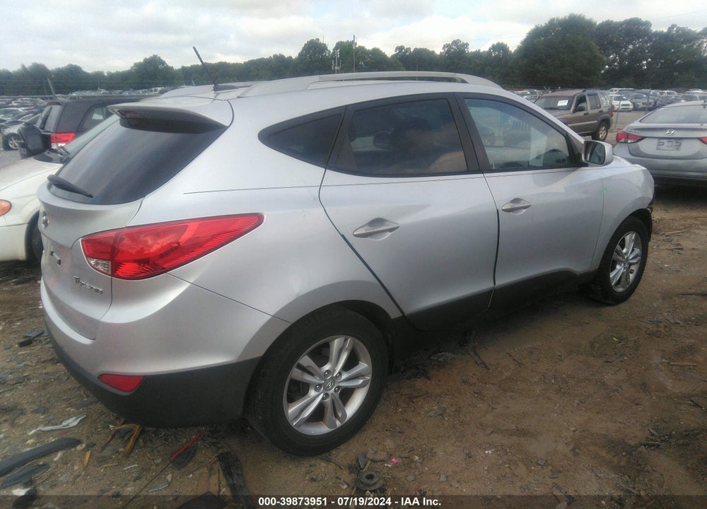 2010 HYUNDAI TUCSON GLS VIN: KM8JUCAC6AU021251