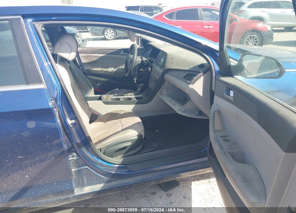 2015 HYUNDAI SONATA SE VIN: 5NPE24AF6FH156856