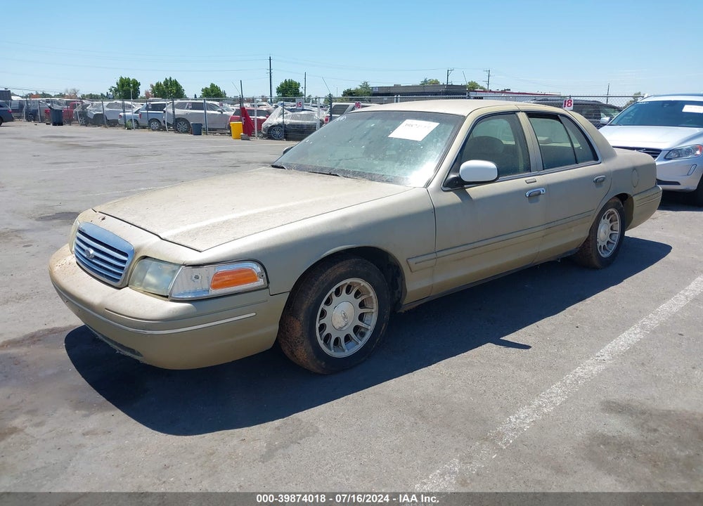 1998 FORD CROWN VICTORIA LX VIN: 2FAFP74W8WX182172