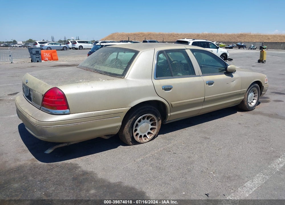 1998 FORD CROWN VICTORIA LX VIN: 2FAFP74W8WX182172