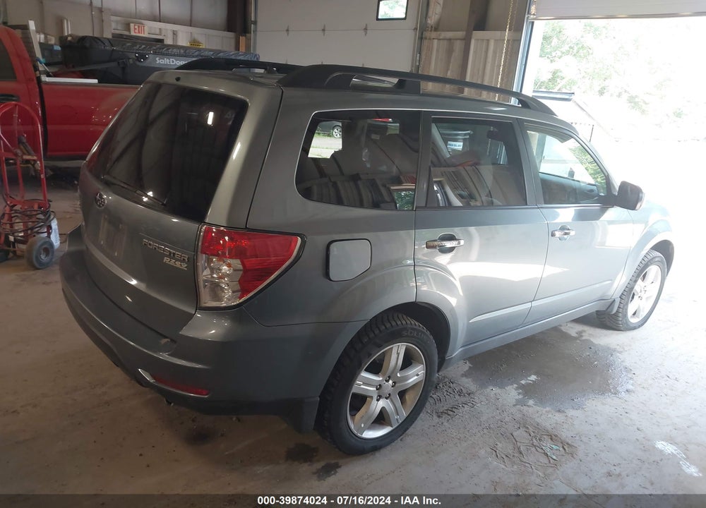2010 SUBARU FORESTER 2.5X PREMIUM VIN: JF2SH6CC7AH901560