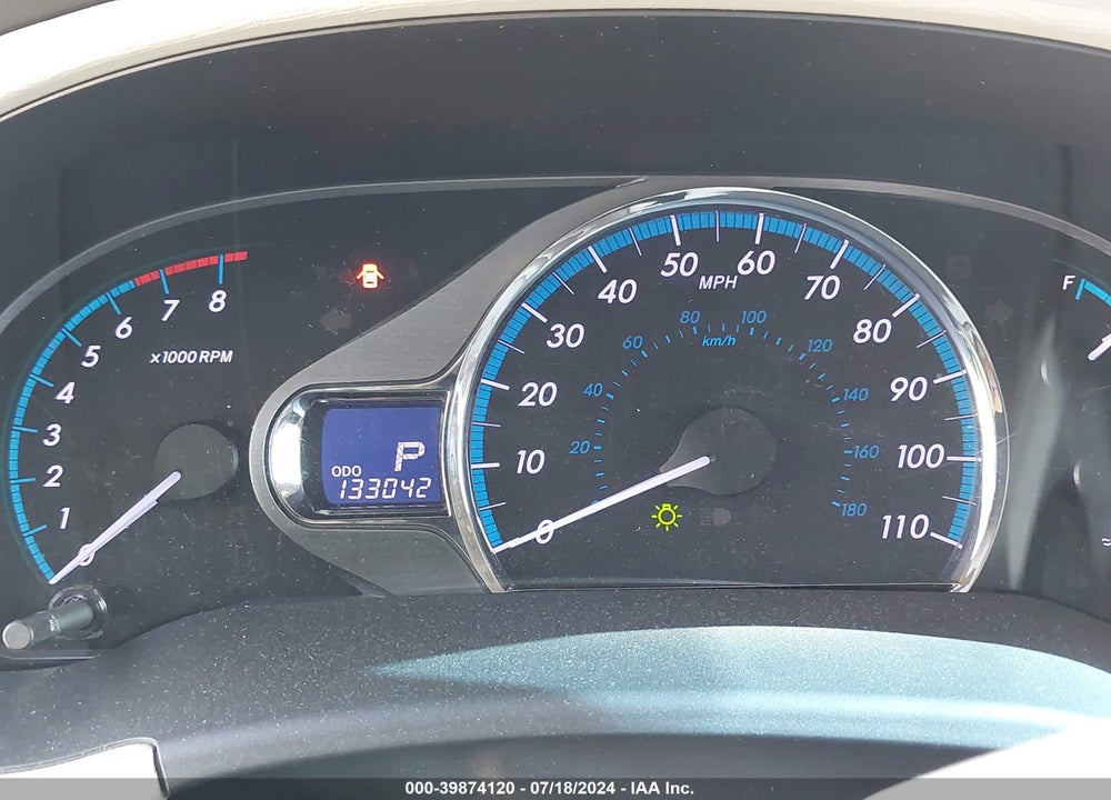 2014 TOYOTA SIENNA XLE V6 8 PASSENGER VIN: 5TDYK3DC3ES423145