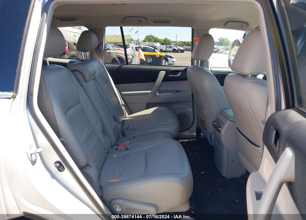2013 TOYOTA HIGHLANDER VIN: 5TDBK3EH3DS247227