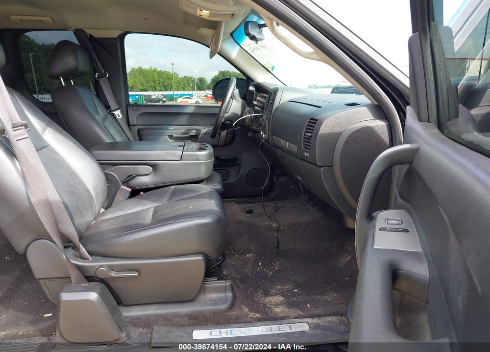 2013 CHEVROLET SILVERADO 1500 LT VIN: 1GCRKSE78DZ264376