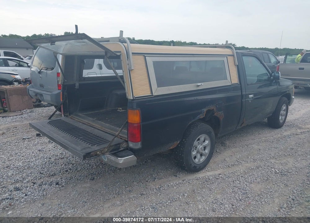1997 NISSAN 4X2 TRUCK XE VIN: 1N6SD11S1VC392413