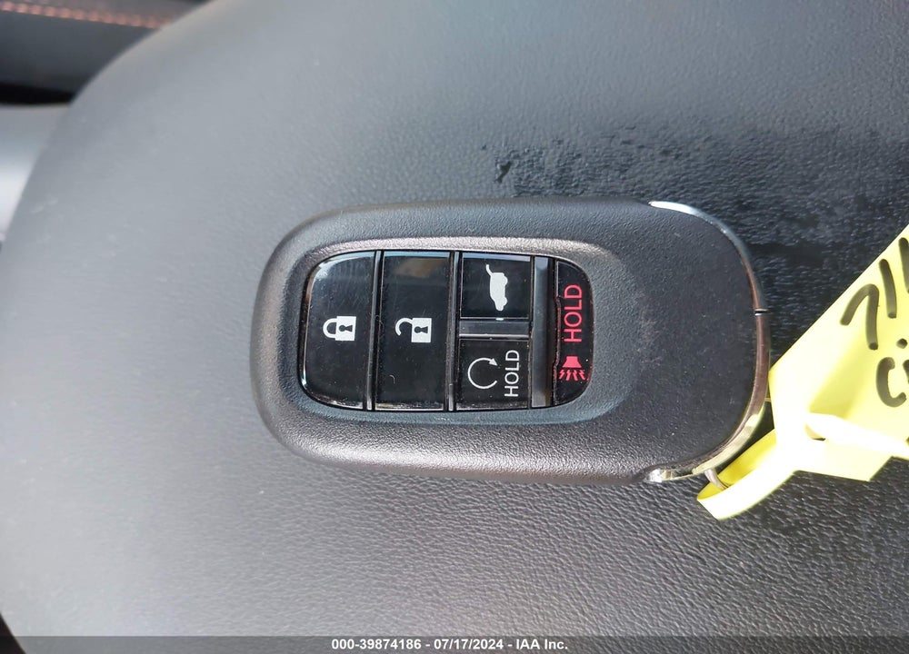 2024 HONDA HR-V 2WD SPORT/2WD SPORT W/O BSI VIN: 3CZRZ1H54RM720621