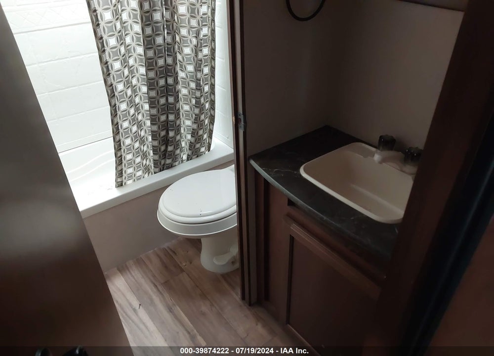2016 OTHER JAYCO VIN: 1UJBJ0BN0G17V0985