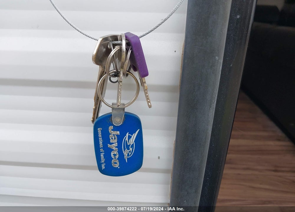 2016 OTHER JAYCO VIN: 1UJBJ0BN0G17V0985