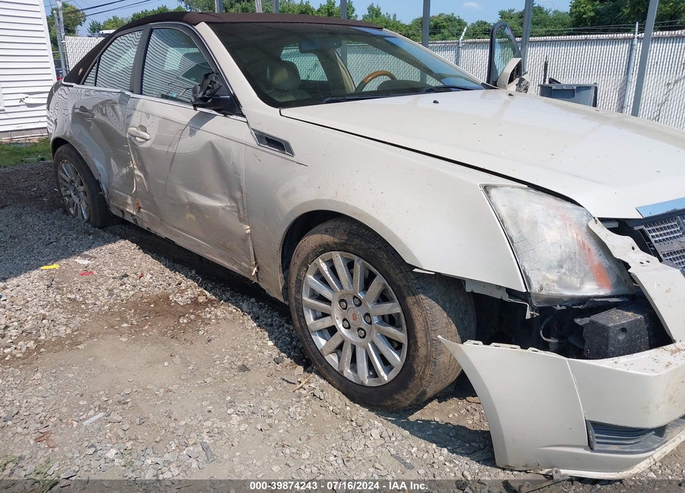 2011 CADILLAC CTS LUXURY VIN: 1G6DG5EY5B0122481
