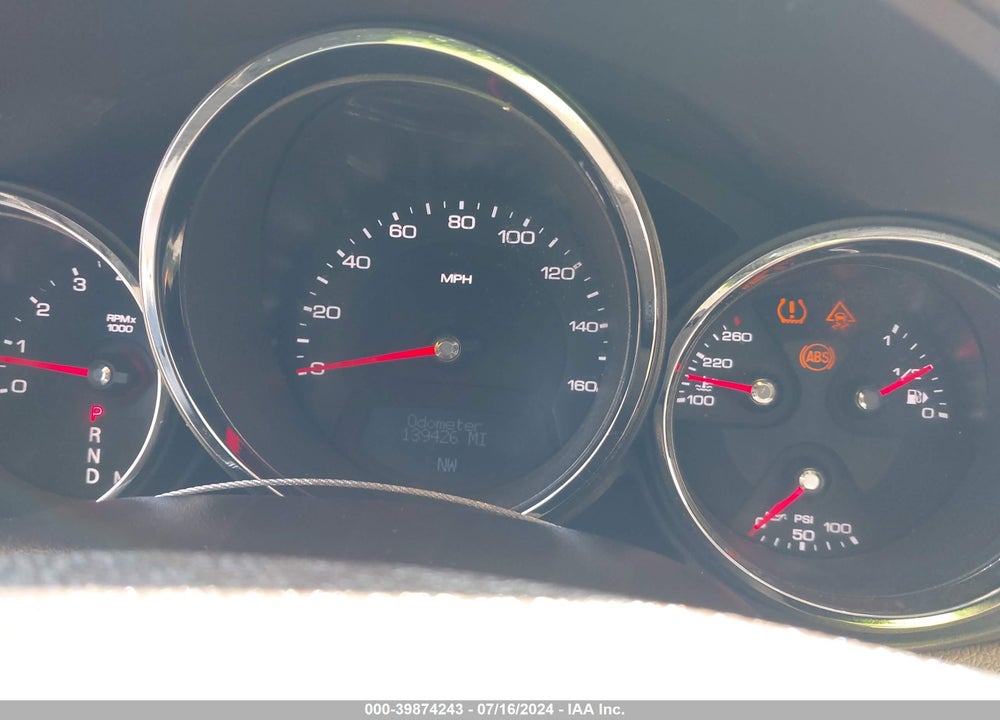 2011 CADILLAC CTS LUXURY VIN: 1G6DG5EY5B0122481