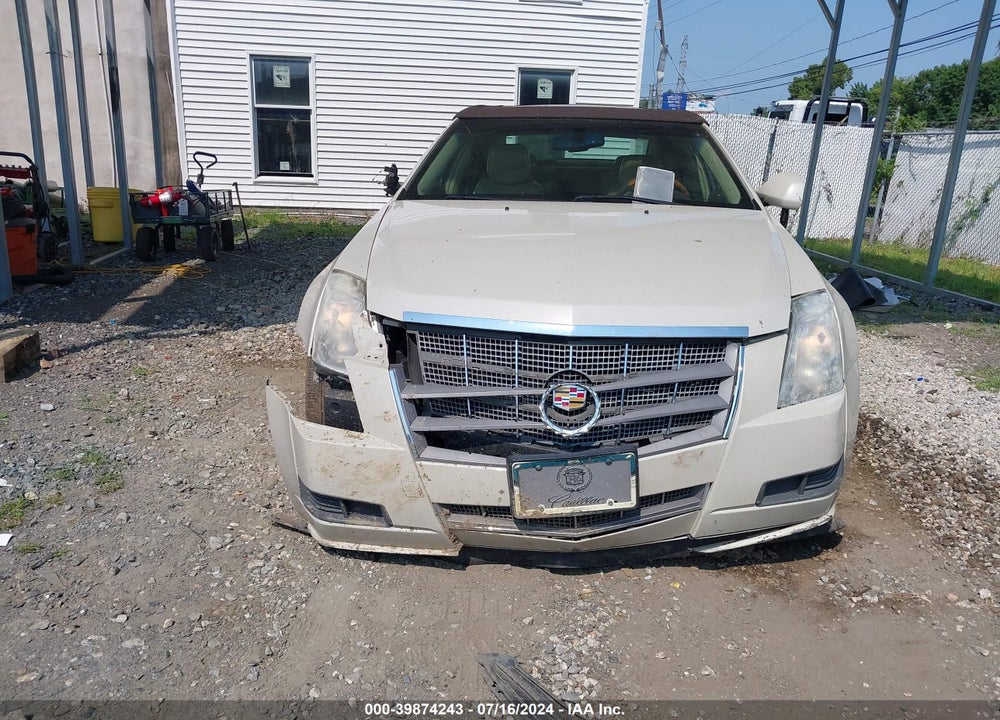 2011 CADILLAC CTS LUXURY VIN: 1G6DG5EY5B0122481