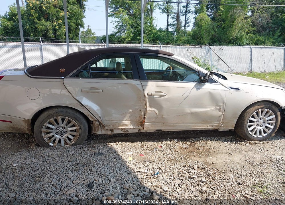 2011 CADILLAC CTS LUXURY VIN: 1G6DG5EY5B0122481