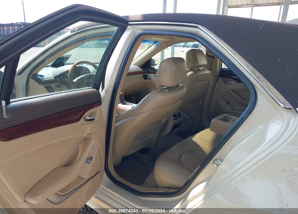 2011 CADILLAC CTS LUXURY VIN: 1G6DG5EY5B0122481