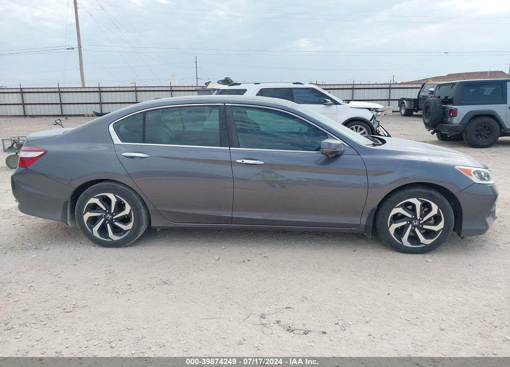 2017 HONDA ACCORD VIN: 1HGCR2F04HA071067