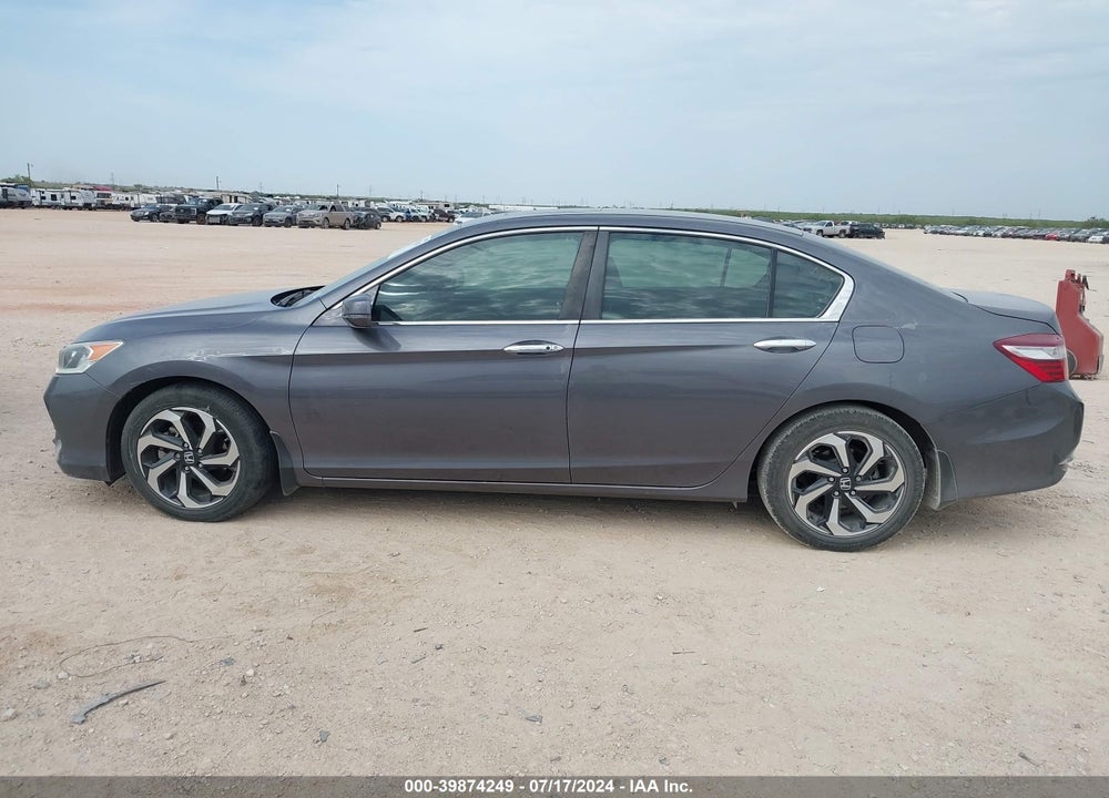 2017 HONDA ACCORD VIN: 1HGCR2F04HA071067
