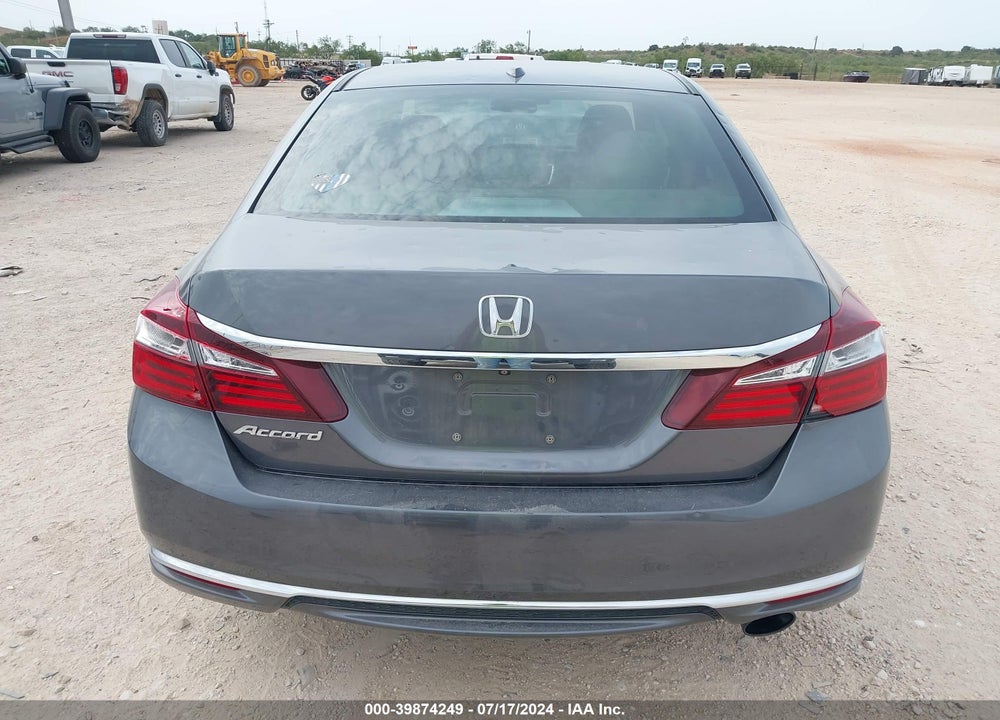2017 HONDA ACCORD VIN: 1HGCR2F04HA071067