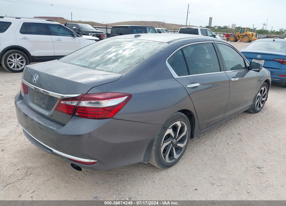 2017 HONDA ACCORD VIN: 1HGCR2F04HA071067