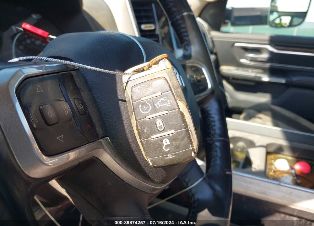 2020 RAM 1500 LAIE VIN: 1C6SRFRT0LN263585