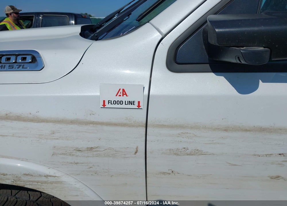 2020 RAM 1500 LAIE VIN: 1C6SRFRT0LN263585