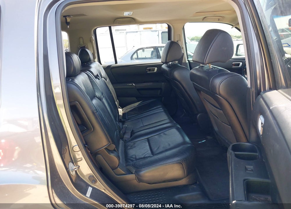 2011 HONDA PILOT EX-L VIN: 5FNYF3H55BB031266