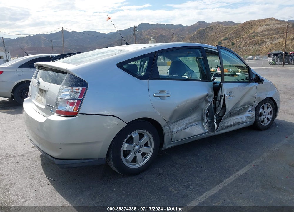 2005 TOYOTA PRIUS VIN: JTDKB20U957028475