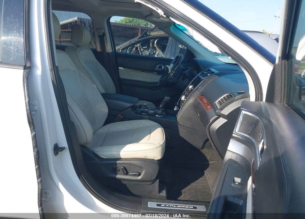 2016 FORD EXPLORER PLATINUM VIN: 1FM5K8HT8GGC71527