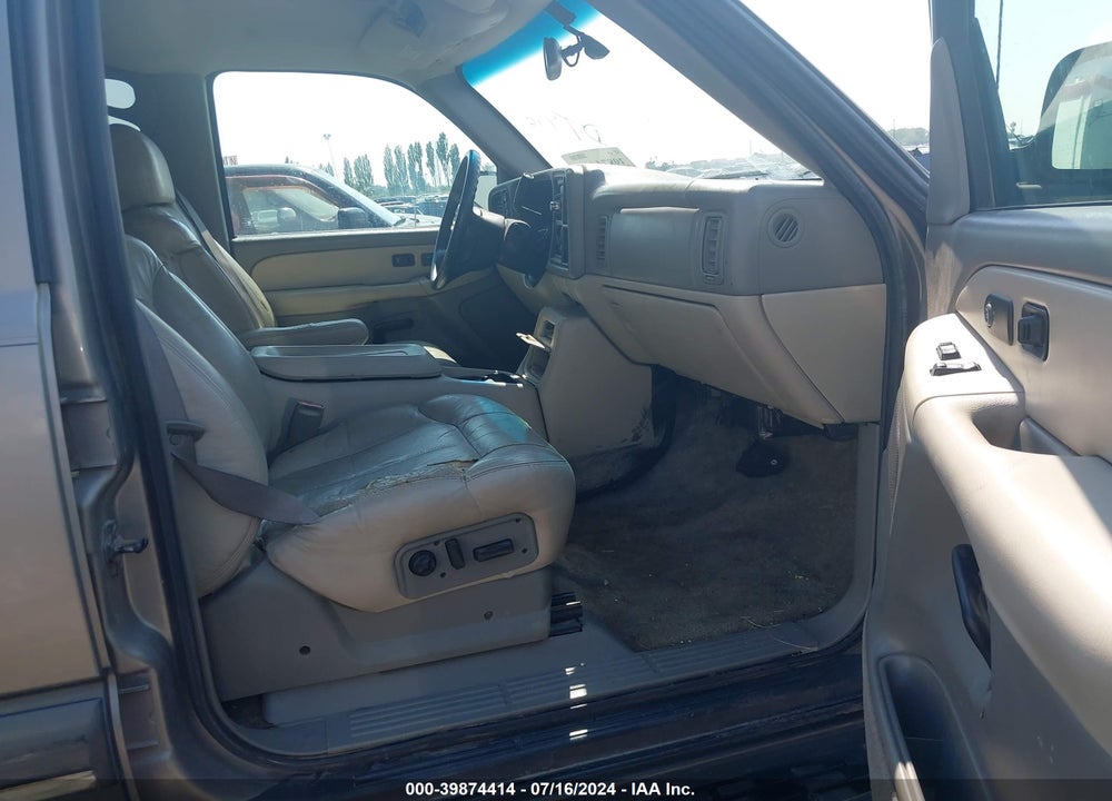 2001 CHEVROLET TAHOE LT VIN: 1GNEK13T81J115900