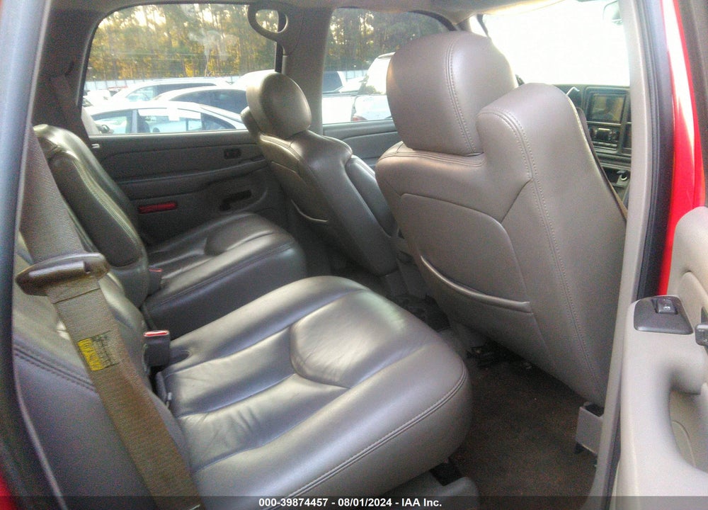 2005 CHEVROLET TAHOE LT VIN: 1GNEK13T15R233312