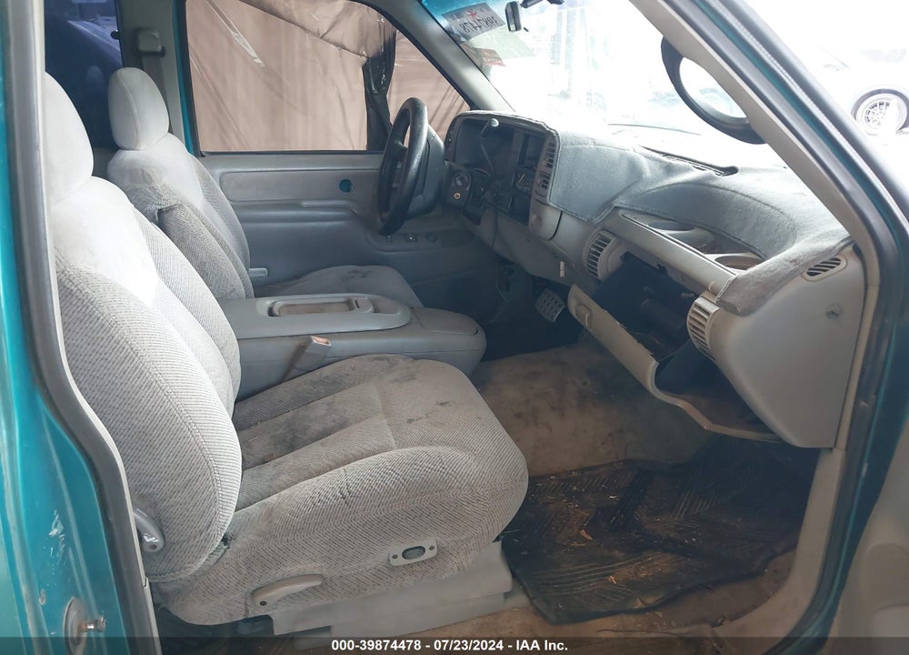 1996 CHEVROLET GMT-400 C1500 VIN: 2GCEC19M0T1118406