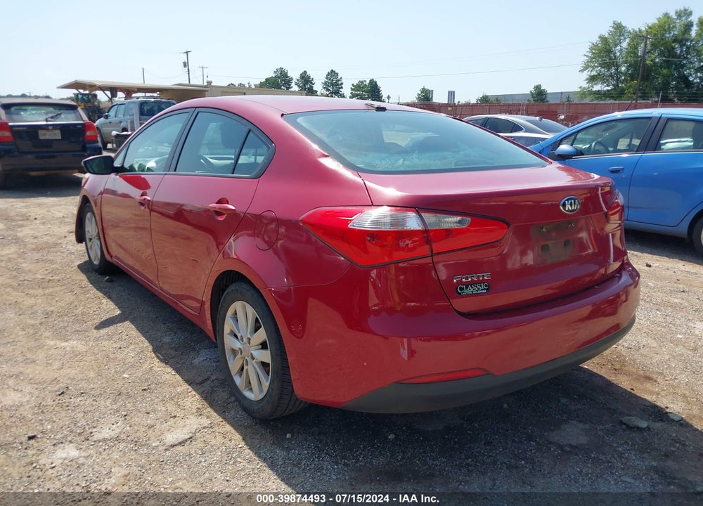 2015 KIA FORTE LX VIN: KNAFX4A67F5381368