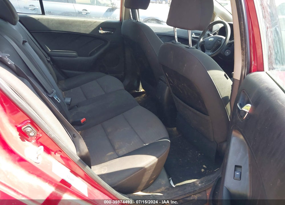 2015 KIA FORTE LX VIN: KNAFX4A67F5381368
