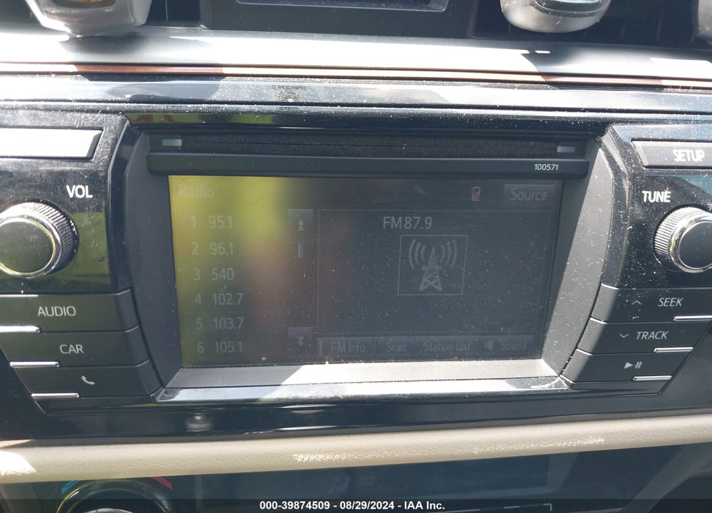 2016 TOYOTA COROLLA LE VIN: 5YFBURHE8GP451033