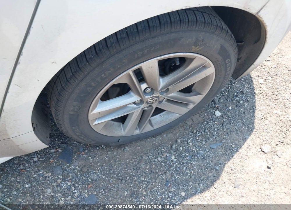 2019 TOYOTA COROLLA SE VIN: JTNK4RBE3K3070471