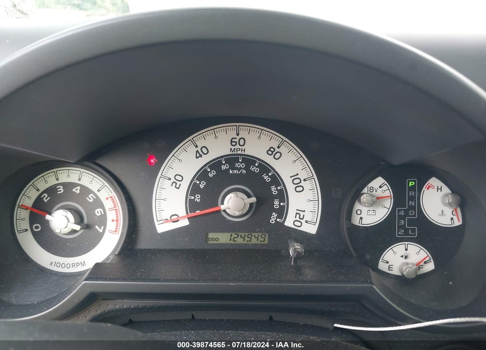 2008 TOYOTA FJ CRUISER VIN: JTEBU11F38K033270