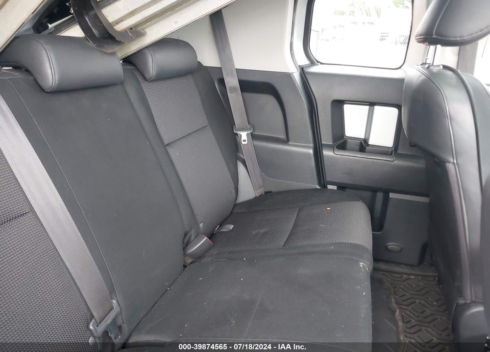 2008 TOYOTA FJ CRUISER VIN: JTEBU11F38K033270