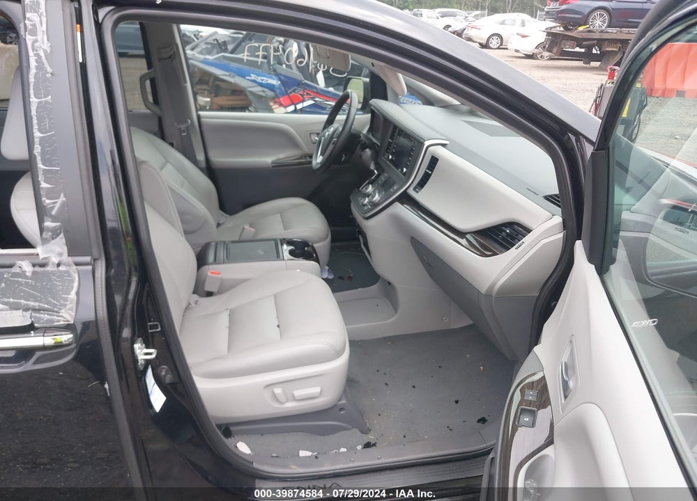 2020 TOYOTA SIENNA XLE VIN: 5TDDZ3DC2LS239838