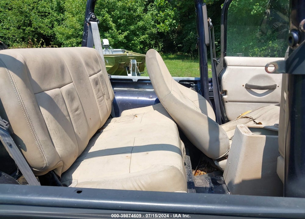 2000 JEEP WRANGLER SAHARA VIN: 1J4FA59S6YP745650