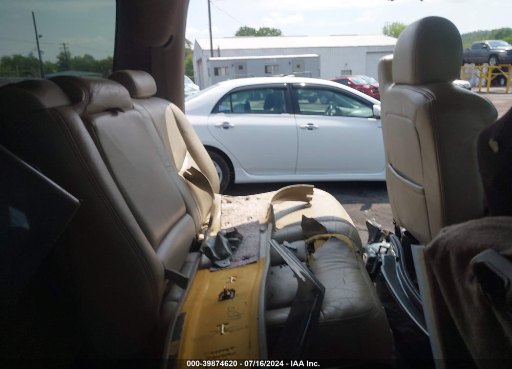 2003 CHEVROLET SUBURBAN 1500 LT VIN: 1GNFK16ZX3J199533