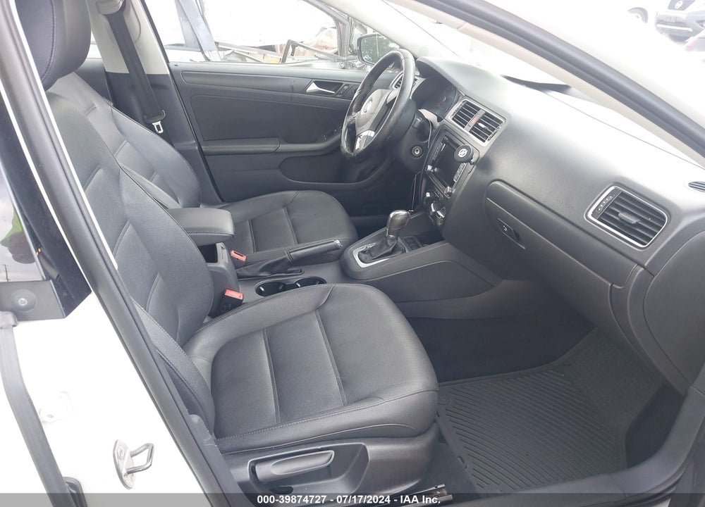 2011 VOLKSWAGEN JETTA 2.5L SE VIN: 3VWDZ7AJ4BM306722