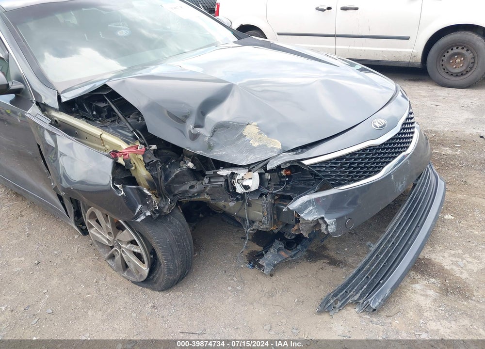 2018 KIA OPTIMA LX VIN: KNAGT4L32J5235469