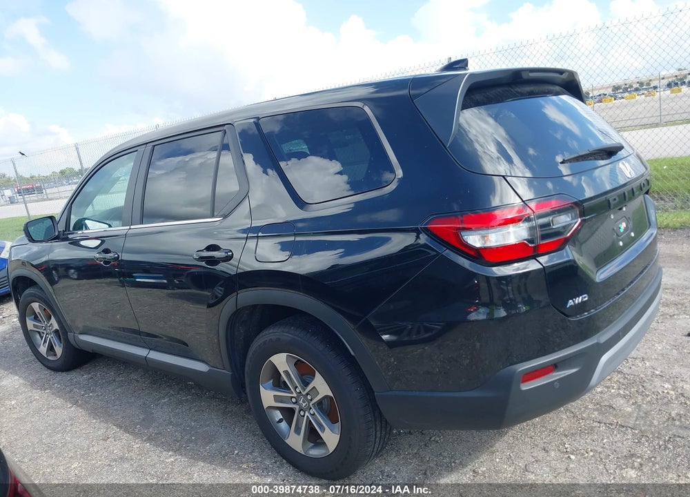 2023 HONDA PILOT VIN: 5FNYG1H57PB006152