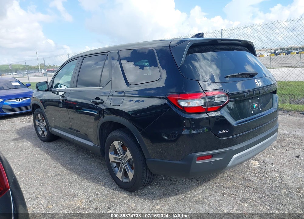 2023 HONDA PILOT VIN: 5FNYG1H57PB006152
