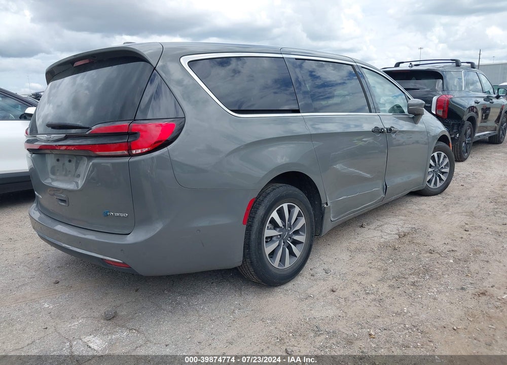 2022 CHRYSLER PACIFICA HYBRID TOURING L VIN: 2C4RC1L70NR121041