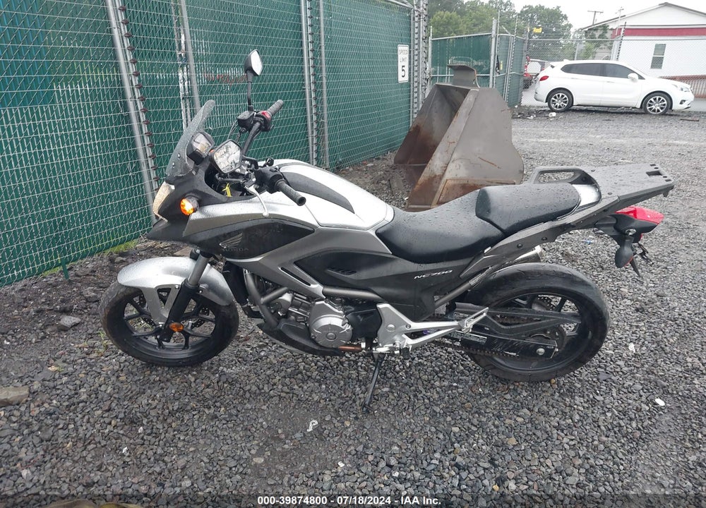 2012 HONDA NC700X VIN: JH2RC635XCK001150