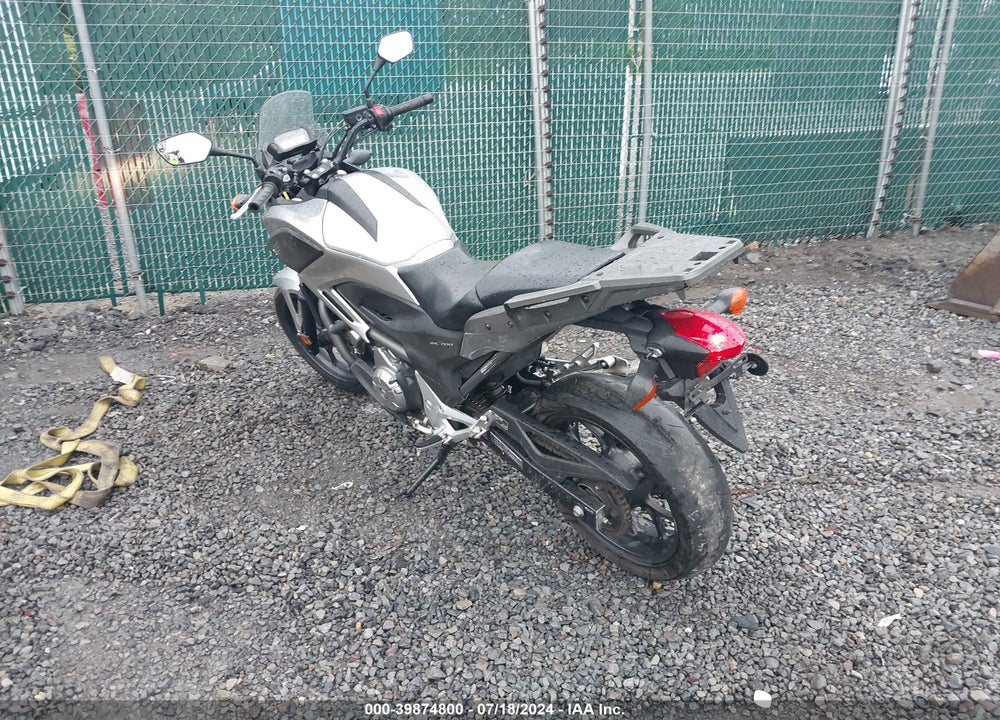 2012 HONDA NC700X VIN: JH2RC635XCK001150