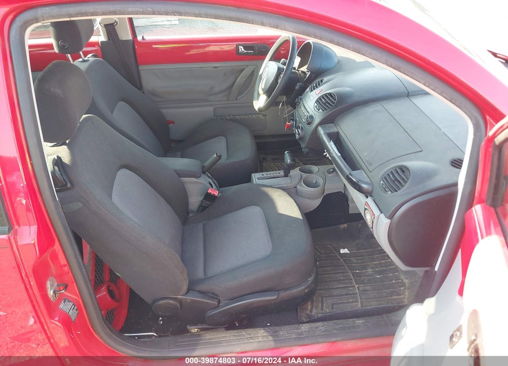 2004 VOLKSWAGEN NEW BEETLE GLS 2.0L VIN: 3VWCK31C04M417443