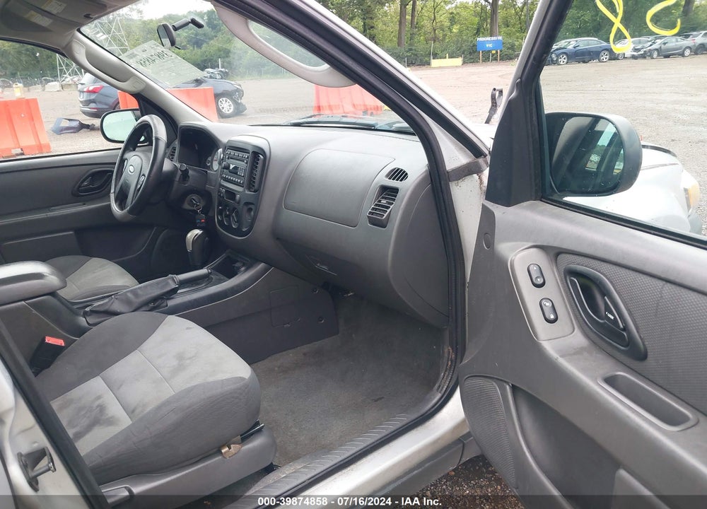 2007 FORD ESCAPE XLS/XLS MANUAL VIN: 1FMYU92Z77KB26194