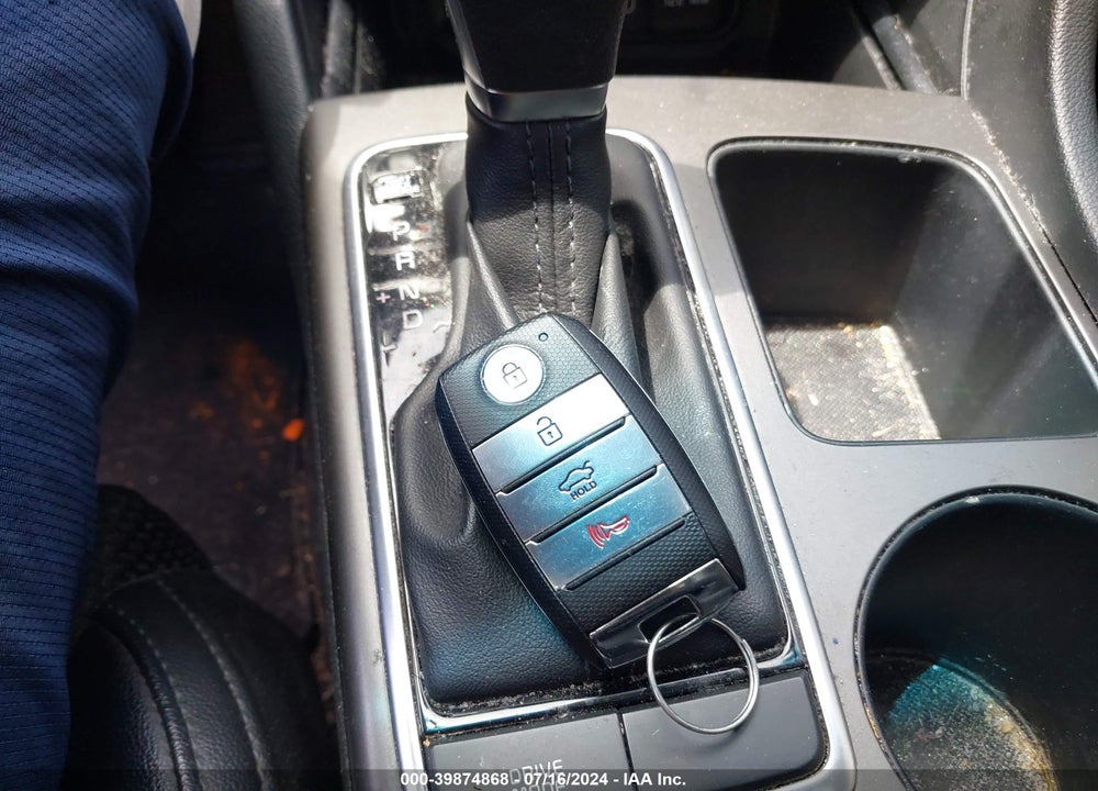 2020 KIA OPTIMA S VIN: 5XXGT4L39LG411693