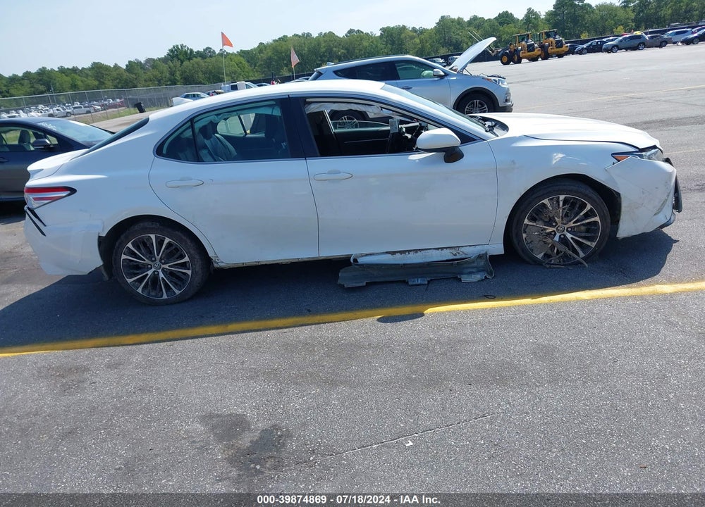 2020 TOYOTA CAMRY SE VIN: 4T1G11AK8LU345660