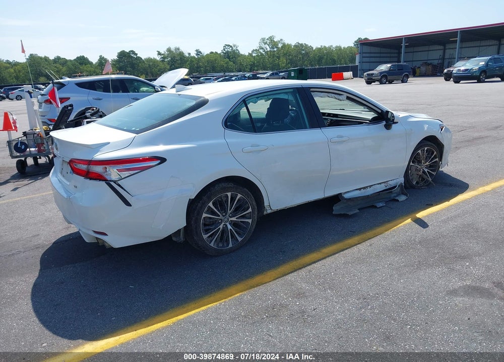 2020 TOYOTA CAMRY SE VIN: 4T1G11AK8LU345660